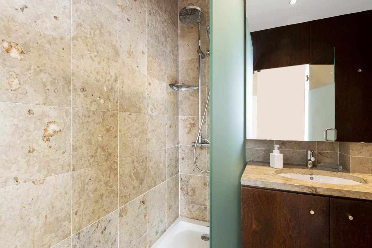 Italian Design Apartment In Principe Real Lisbona Esterno foto