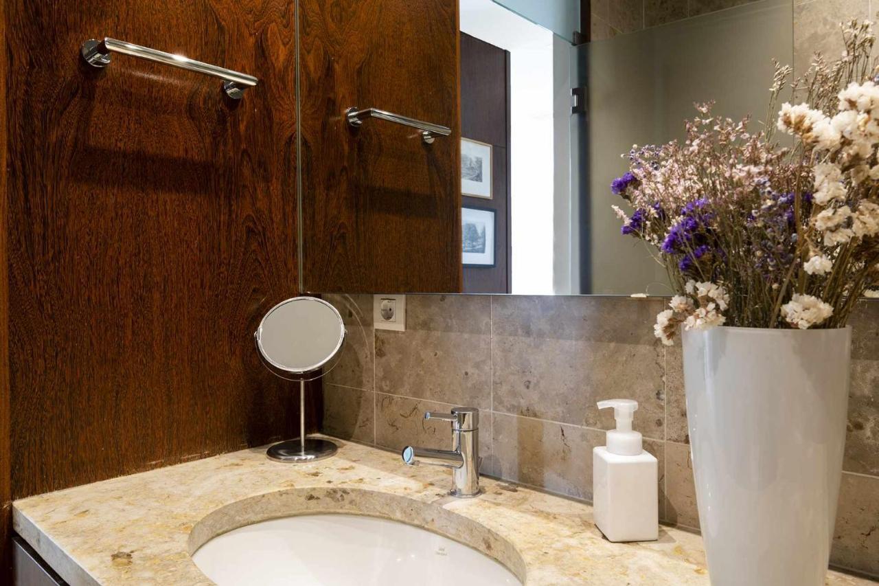 Italian Design Apartment In Principe Real Lisbona Esterno foto
